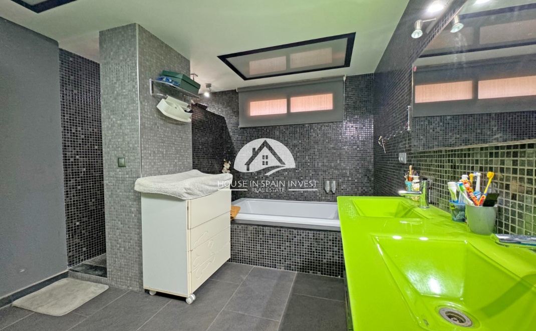 Resale - Apartment  - Torrevieja - Playa del Cura