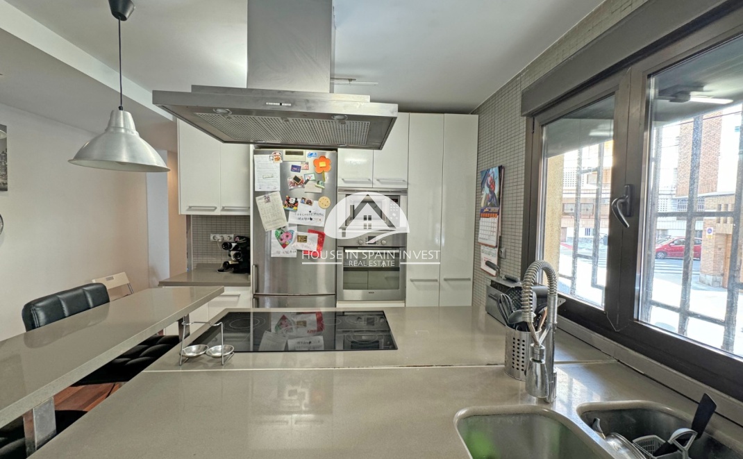 Resale - Apartment  - Torrevieja - Playa del Cura