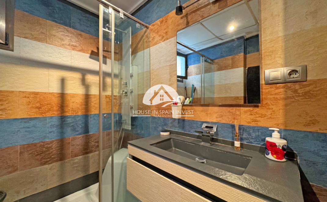 Resale - Apartment  - Torrevieja - Playa del Cura