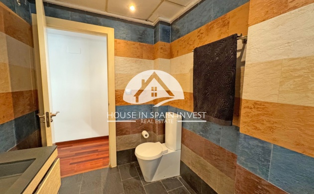 Resale - Apartment  - Torrevieja - Playa del Cura