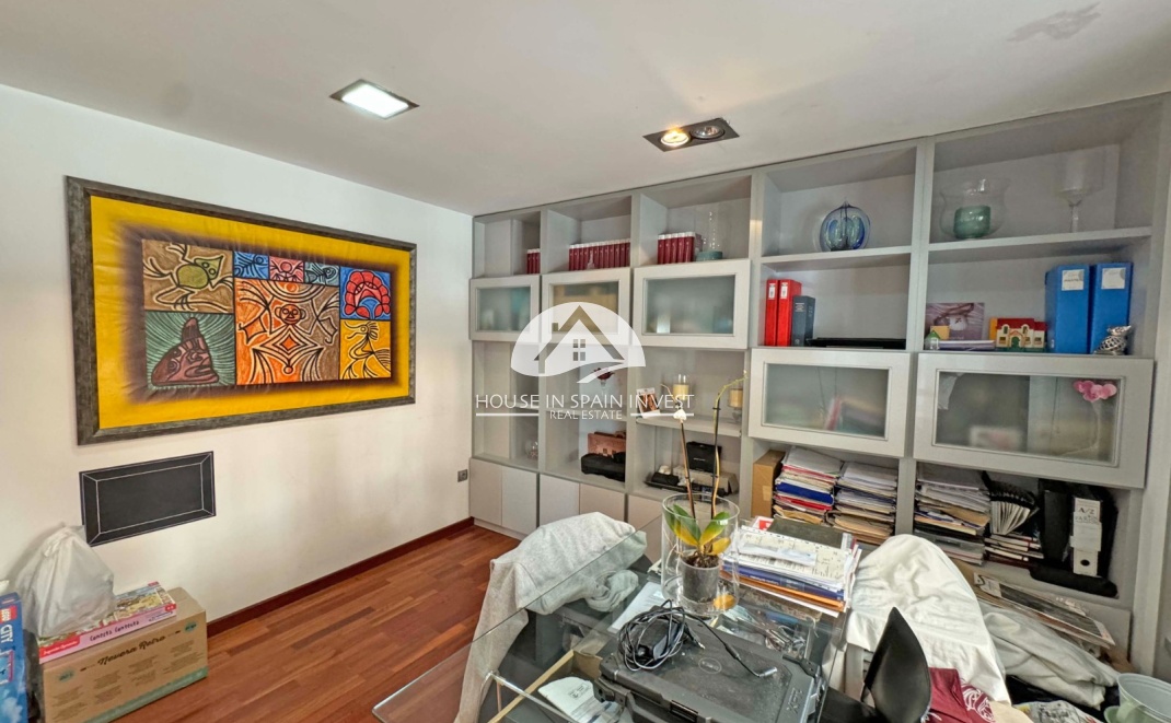 Resale - Apartment  - Torrevieja - Playa del Cura