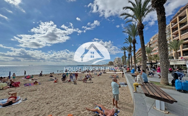 Resale - Apartment  - Torrevieja - Playa del Cura