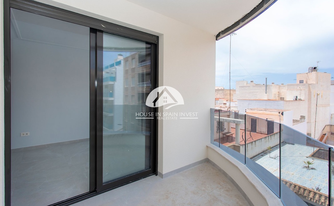 Resale - Apartment  - Torrevieja - Playa del Cura