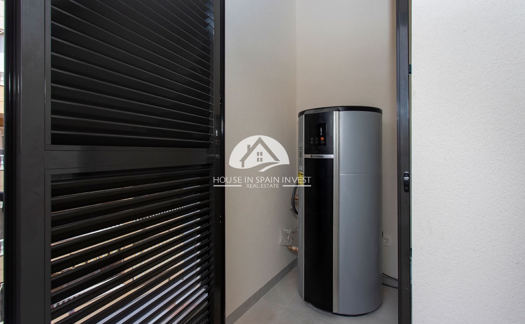 Resale - Apartment  - Torrevieja - Playa del Cura