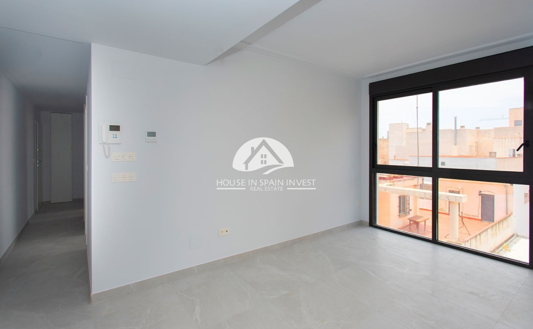 Resale - Apartment  - Torrevieja - Playa del Cura