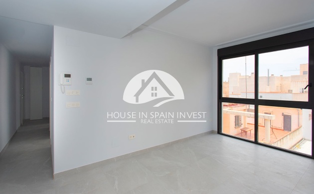 Resale - Apartment  - Torrevieja - Playa del Cura