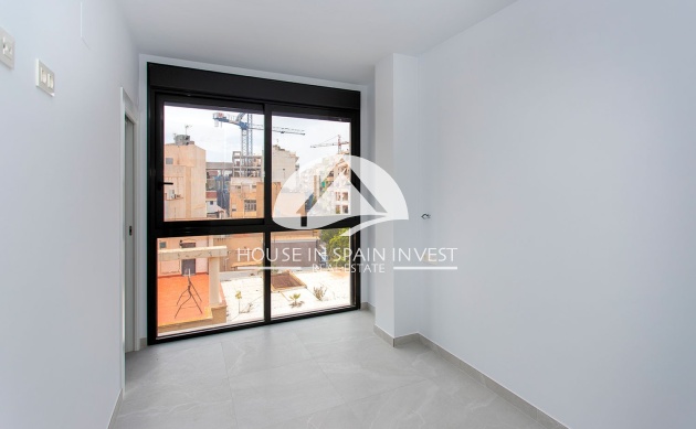 Resale - Apartment  - Torrevieja - Playa del Cura