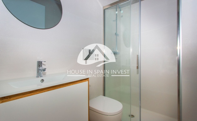 Resale - Apartment  - Torrevieja - Playa del Cura