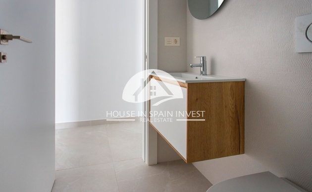 Resale - Apartment  - Torrevieja - Playa del Cura