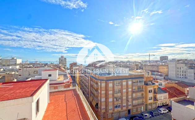 Resale - Apartment  - Torrevieja - Playa del Cura