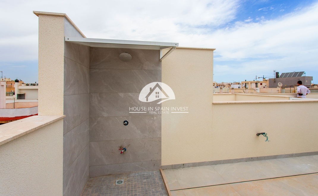 Resale - Apartment  - Torrevieja - Playa del Cura