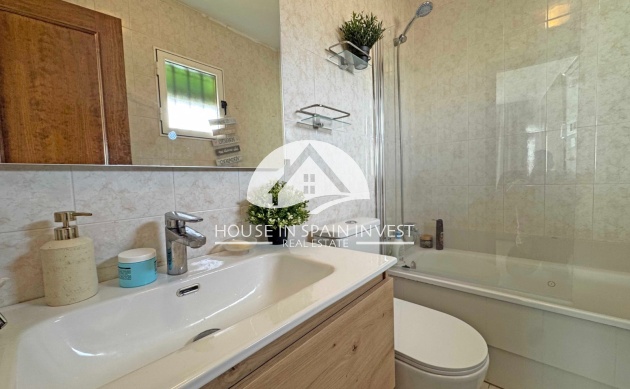 Resale - Apartment  - Torrevieja - La Mata