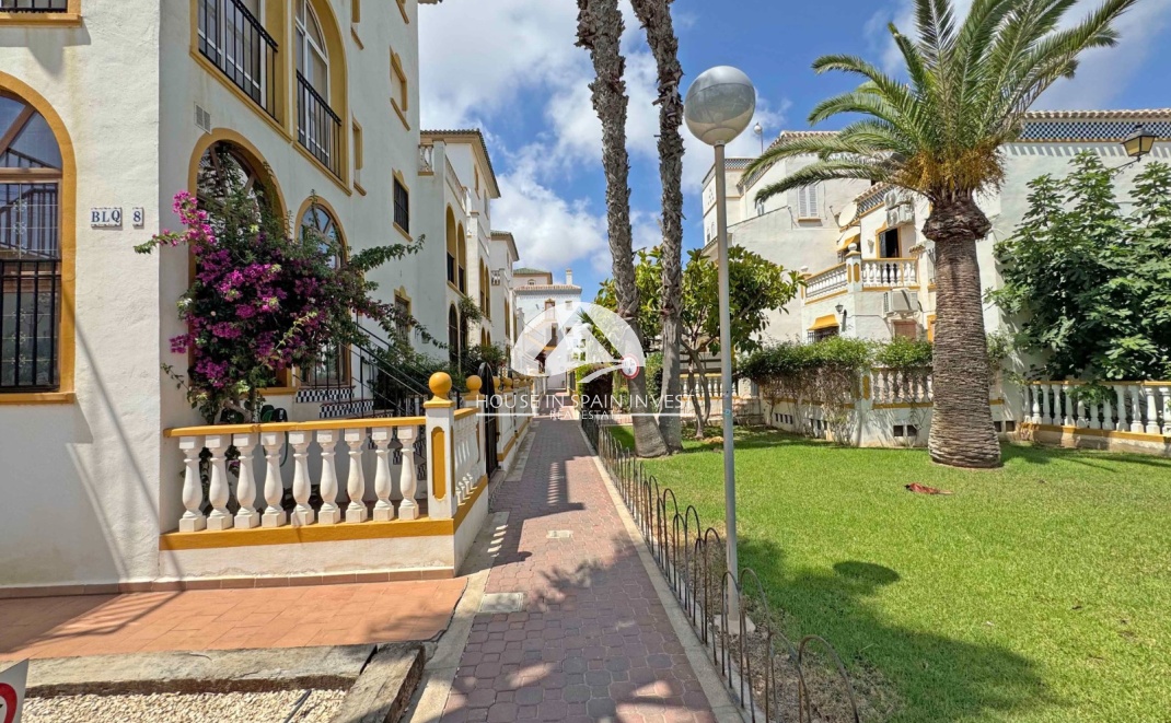 Resale - Apartment  - Torrevieja - La Mata