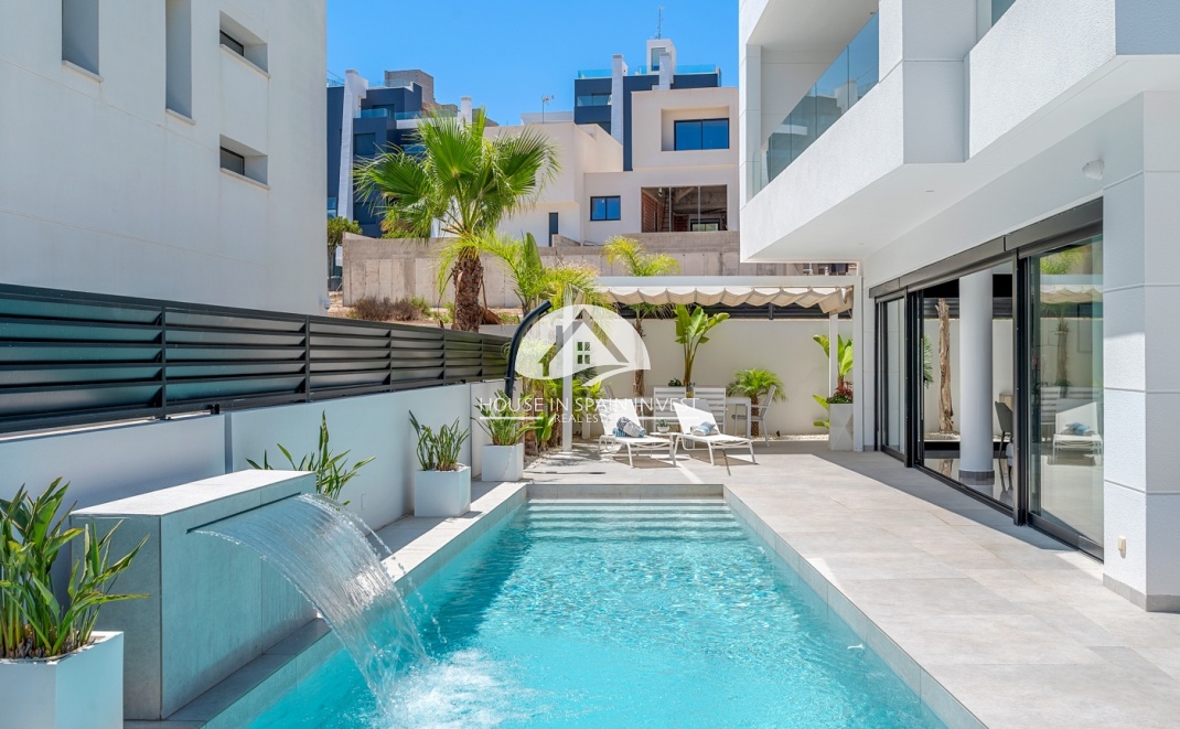 Resale - Villa - Guardamar del Segura - Guardamar - El Raso