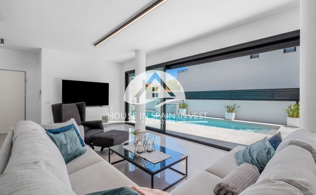 Resale - Villa - Guardamar del Segura - Guardamar - El Raso