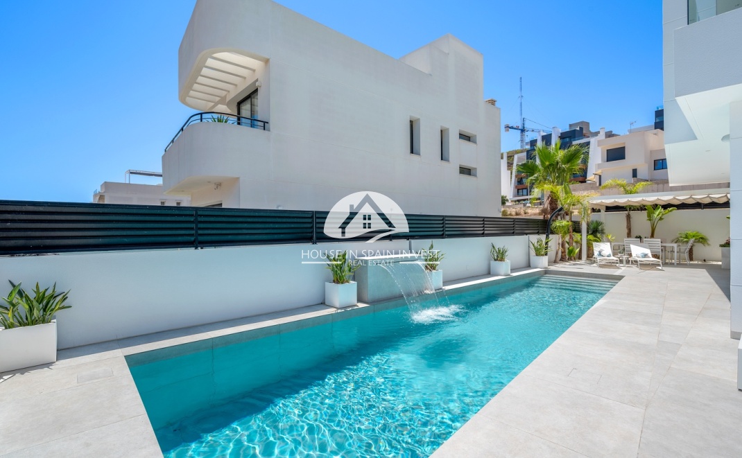 Resale - Villa - Guardamar del Segura - Guardamar - El Raso