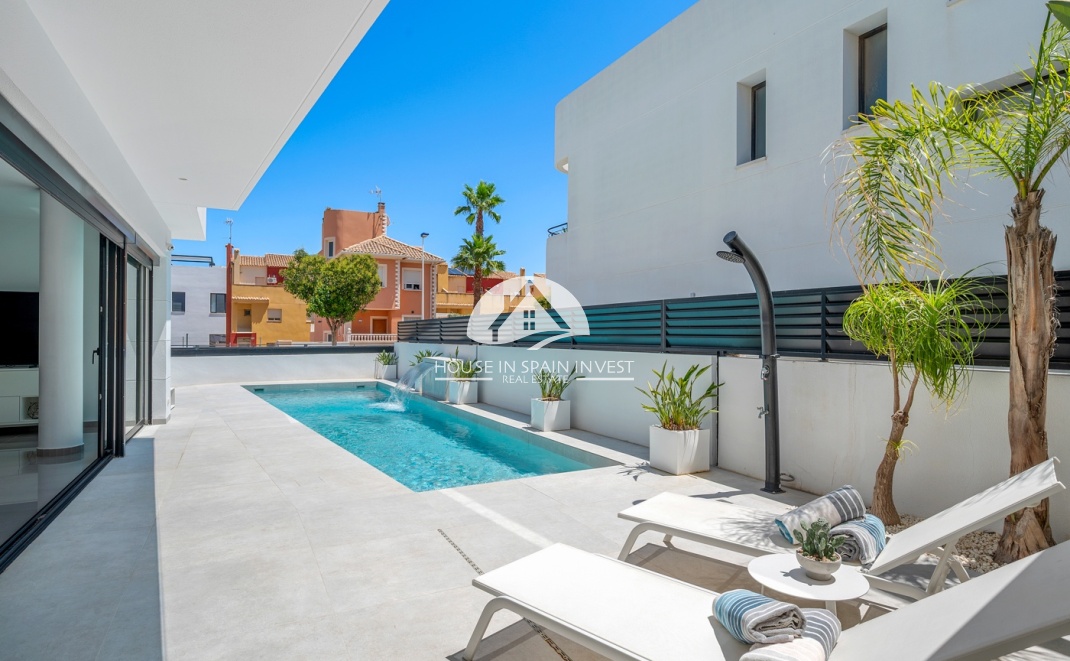 Resale - Villa - Guardamar del Segura - Guardamar - El Raso