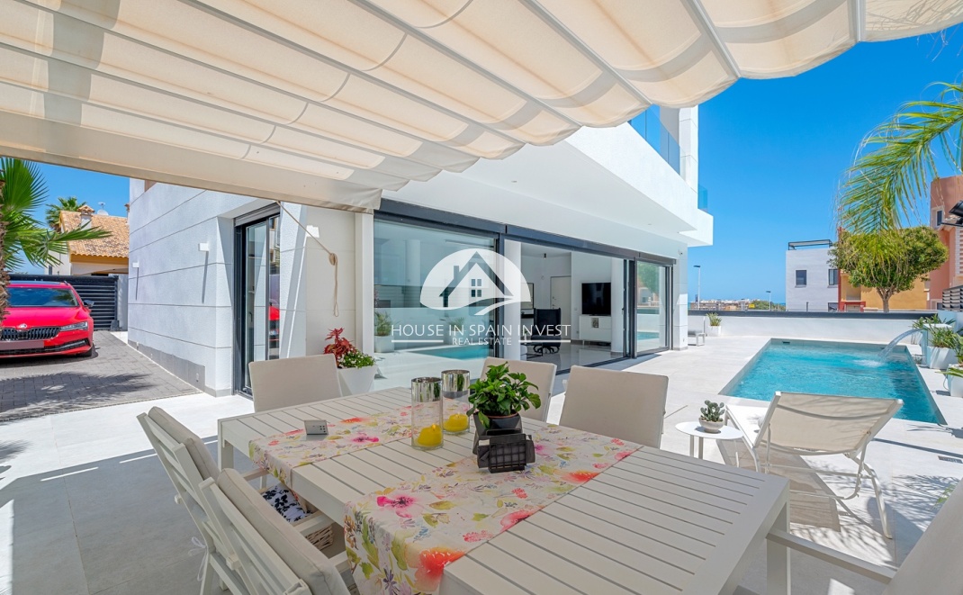 Resale - Villa - Guardamar del Segura - Guardamar - El Raso