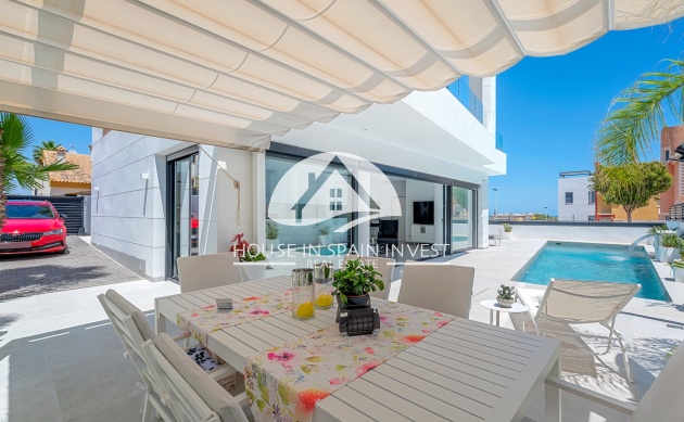 Resale - Villa - Guardamar del Segura - Guardamar - El Raso