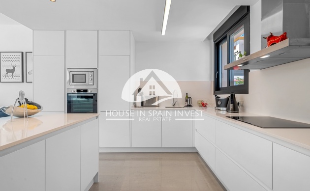 Resale - Villa - Guardamar del Segura - Guardamar - El Raso