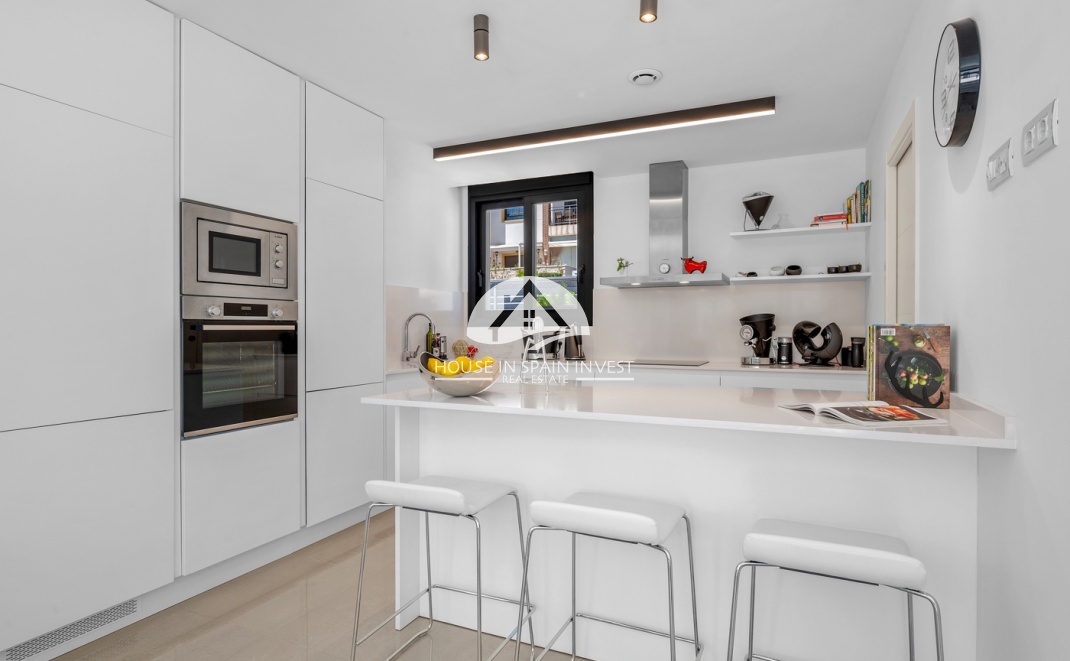 Resale - Villa - Guardamar del Segura - Guardamar - El Raso