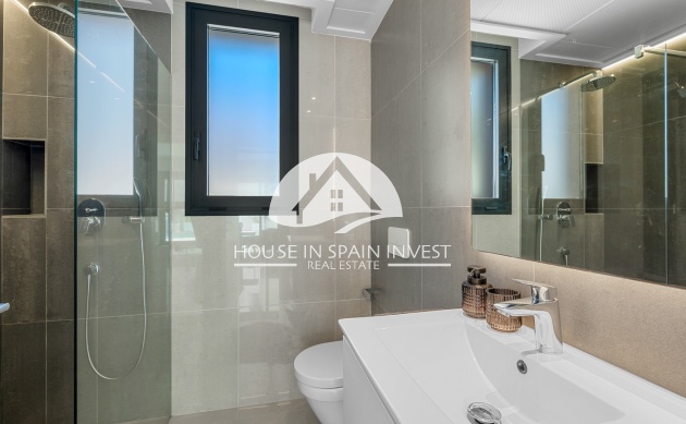 Resale - Villa - Guardamar del Segura - Guardamar - El Raso