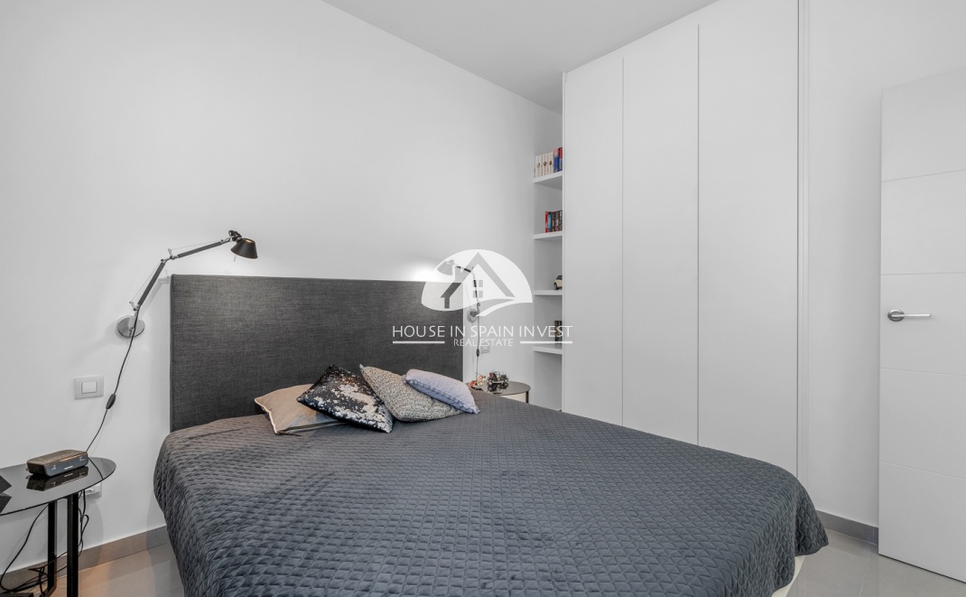 Resale - Villa - Guardamar del Segura - Guardamar - El Raso