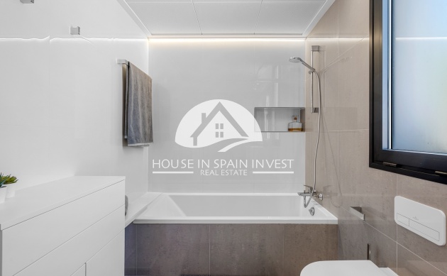 Resale - Villa - Guardamar del Segura - Guardamar - El Raso