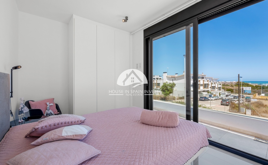 Resale - Villa - Guardamar del Segura - Guardamar - El Raso