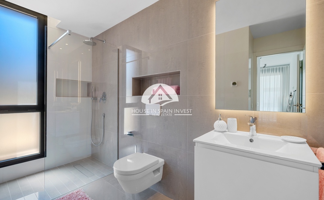 Resale - Villa - Guardamar del Segura - Guardamar - El Raso