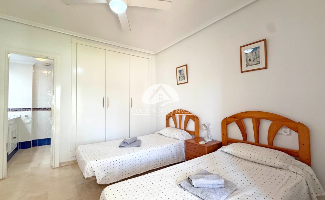 Resale - Apartment  - Orihuela Costa - Villamartín