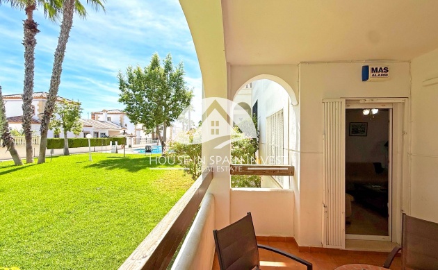 Resale - Apartment  - Orihuela Costa - Villamartín