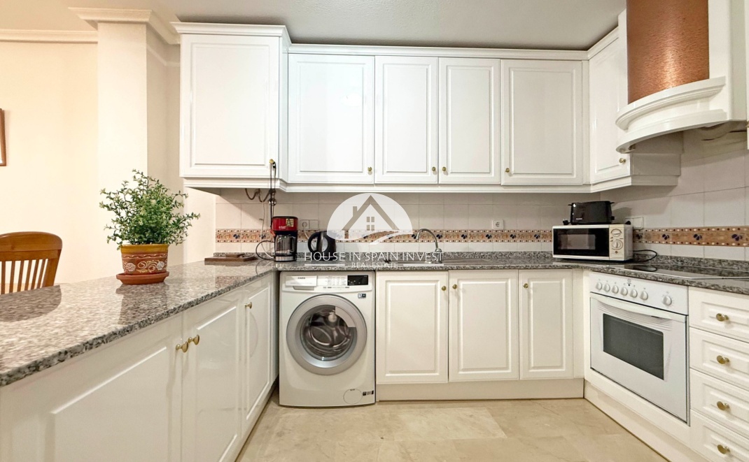 Resale - Apartment  - Orihuela Costa - Villamartín