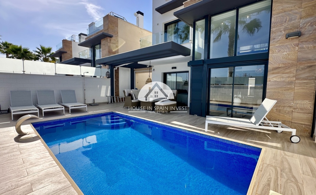 Resale - Villa - Orihuela Costa - Lomas De Cabo Roig