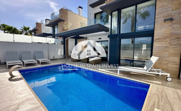 Resale - Villa - Orihuela Costa - Lomas De Cabo Roig