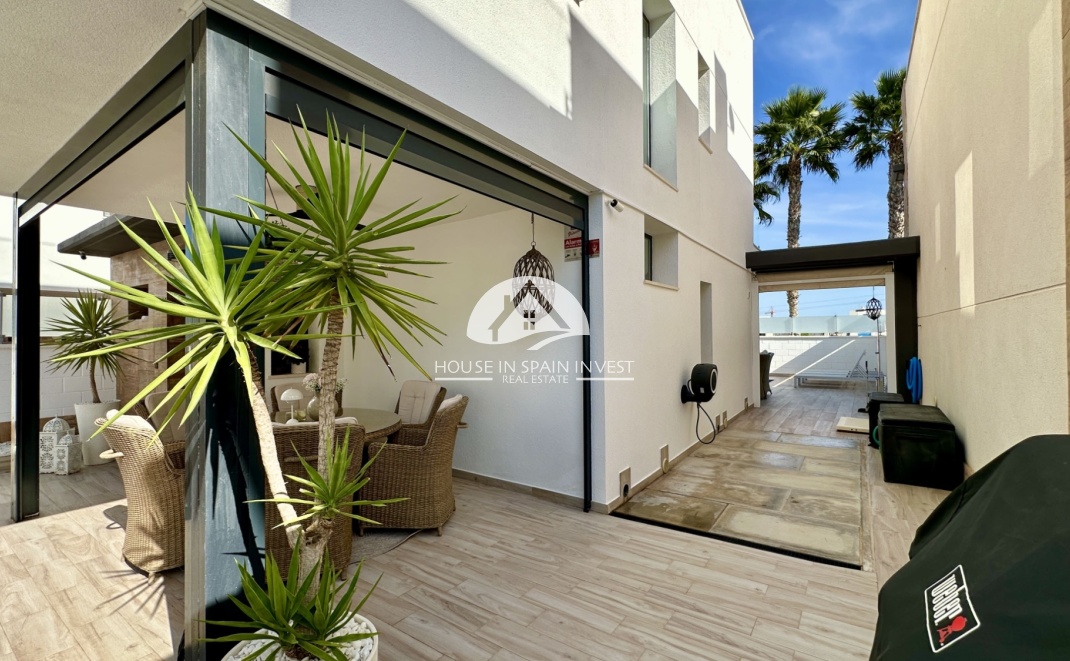 Resale - Villa - Orihuela Costa - Lomas De Cabo Roig