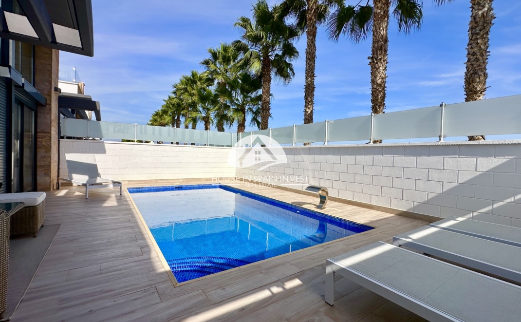 Resale - Villa - Orihuela Costa - Lomas De Cabo Roig