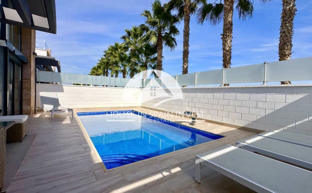 Resale - Villa - Orihuela Costa - Lomas De Cabo Roig