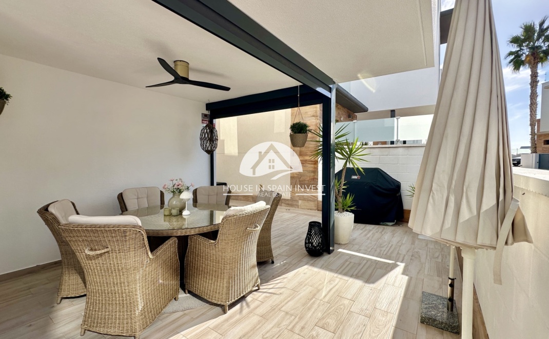 Resale - Villa - Orihuela Costa - Lomas De Cabo Roig