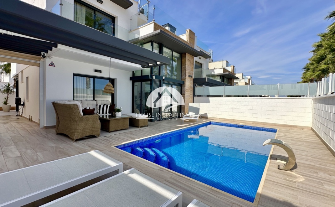 Resale - Villa - Orihuela Costa - Lomas De Cabo Roig