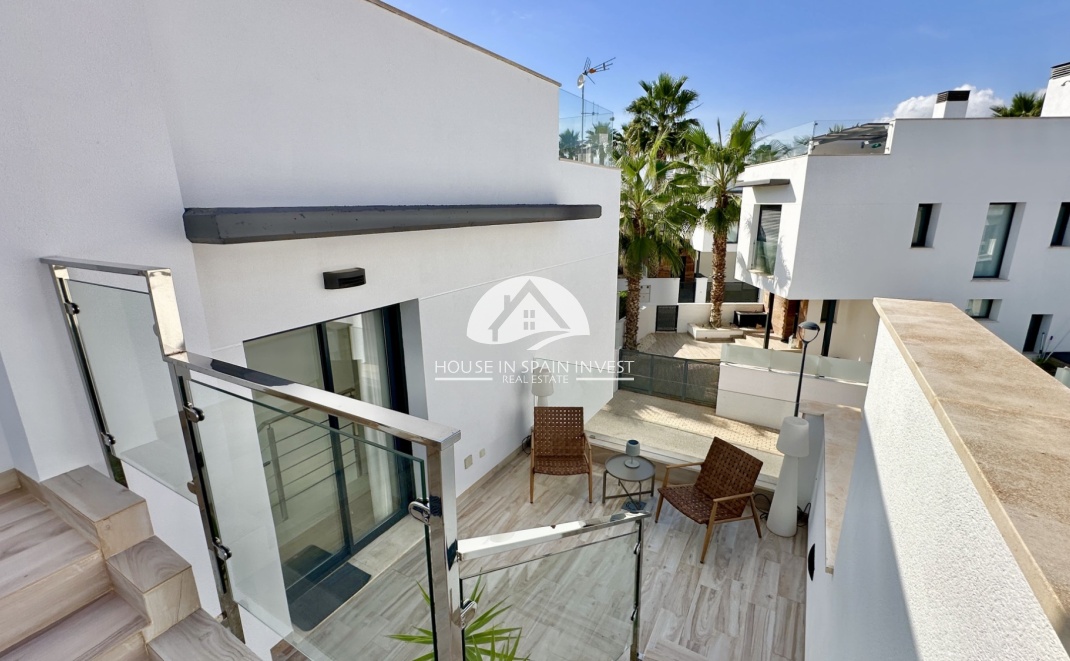 Resale - Villa - Orihuela Costa - Lomas De Cabo Roig