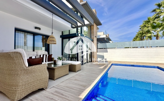 Resale - Villa - Orihuela Costa - Lomas De Cabo Roig