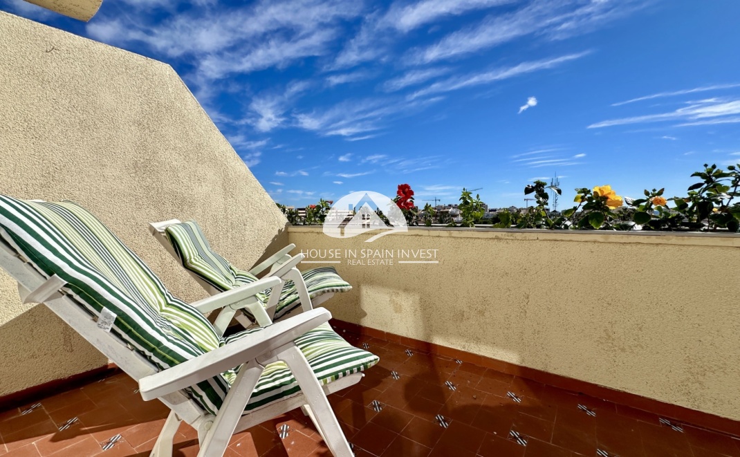 Resale - Apartment  - Orihuela Costa - Punta Prima  