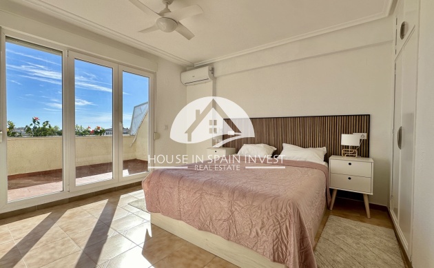 Resale - Apartment  - Orihuela Costa - Punta Prima  