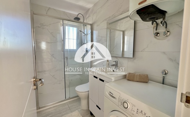 Resale - Apartment  - Orihuela Costa - Punta Prima  