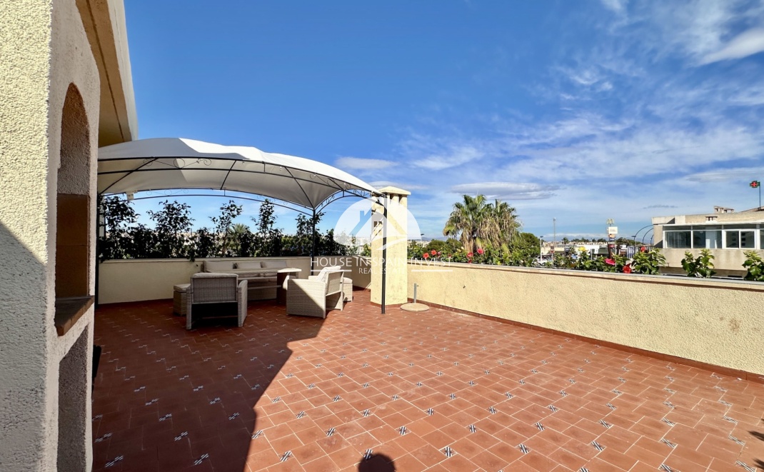 Resale - Apartment  - Orihuela Costa - Punta Prima  