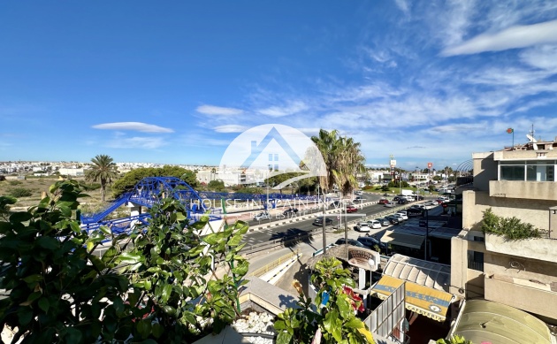 Resale - Apartment  - Orihuela Costa - Punta Prima  