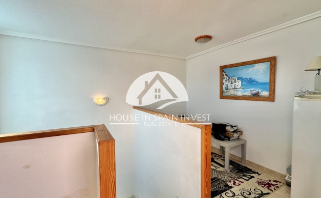 Resale - Apartment  - Orihuela Costa - Playa Flamenca