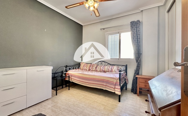 Resale - Apartment  - Orihuela Costa - Playa Flamenca