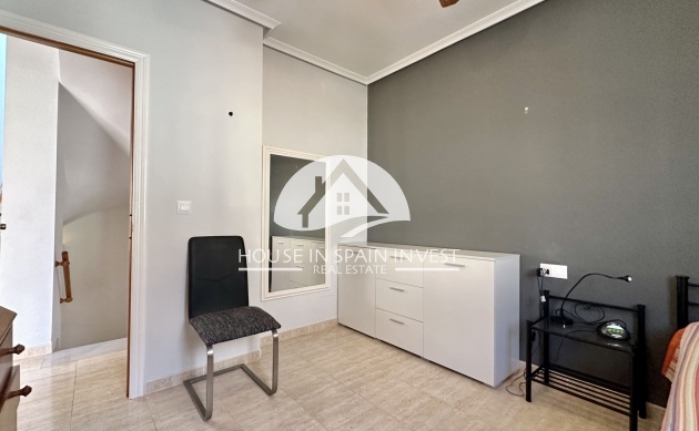 Resale - Apartment  - Orihuela Costa - Playa Flamenca